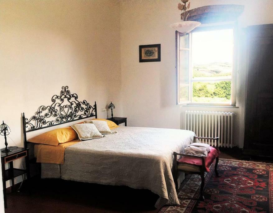Stunning Country House Overlooking Tuscany Hills Lorenzana Экстерьер фото
