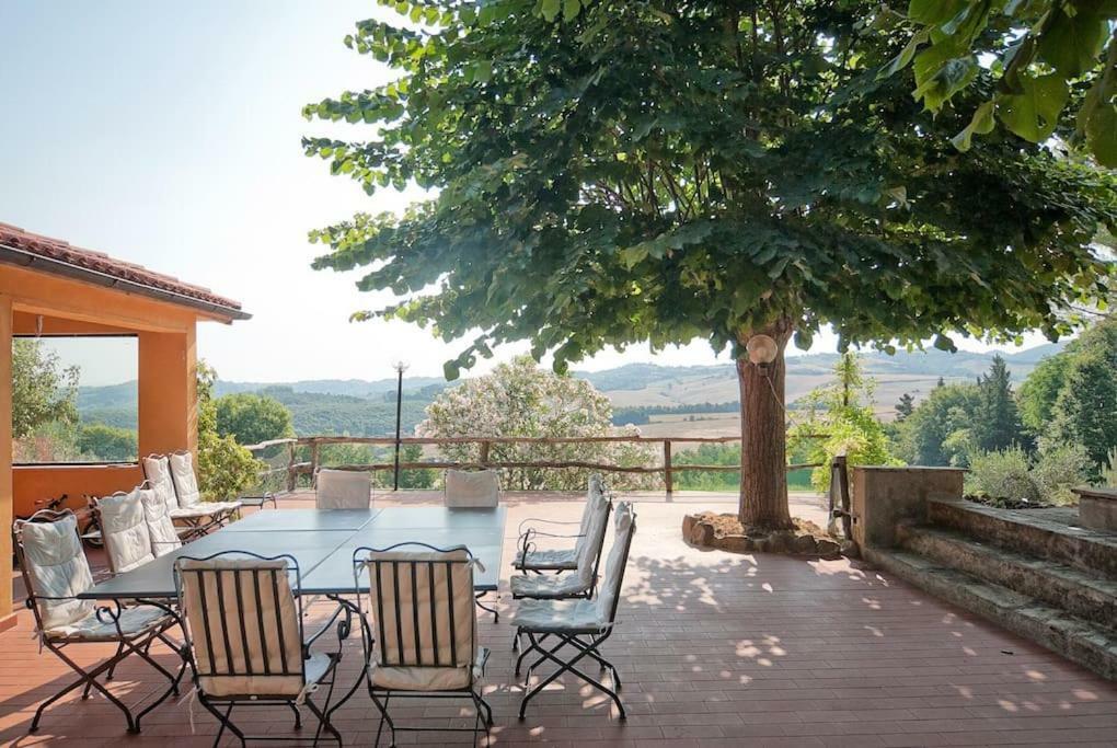 Stunning Country House Overlooking Tuscany Hills Lorenzana Экстерьер фото